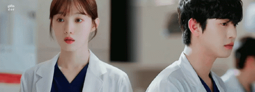 EP01---Dr-Romantic-4.gif