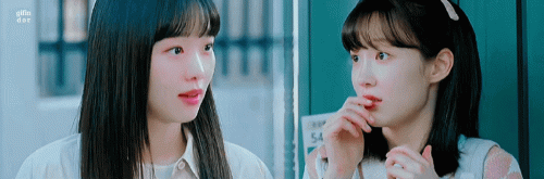 EP02---My-Perfect-Stranger-6.gif