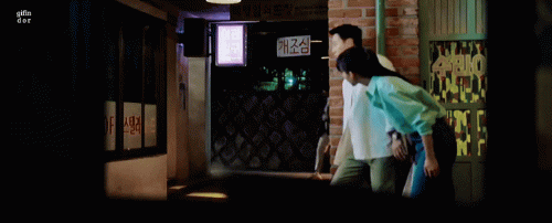 EP05---My-Perfect-Stranger-2.gif