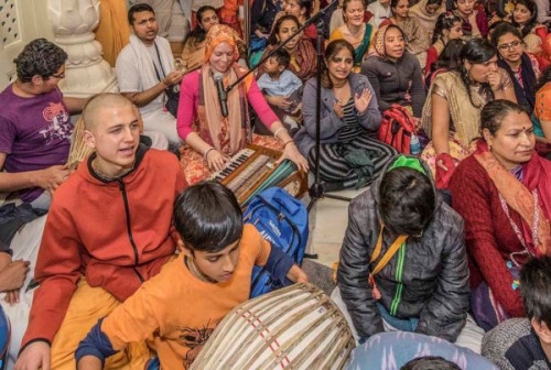 Discover inner peace and harmony through the ancient practice of Kirtan meditation in Melbourne. Join our serene gatherings, experience soulful chants, and uplift your spirit. Beginners welcome. Visit our website or call @ 6139699 5122. 
https://www.harekrishnamelbourne.com.au/bhakti-yoga/ 
#HareKrishnaMelbourne #bhaktiyoga #kirtanmeditation #freeyogaMelbourne