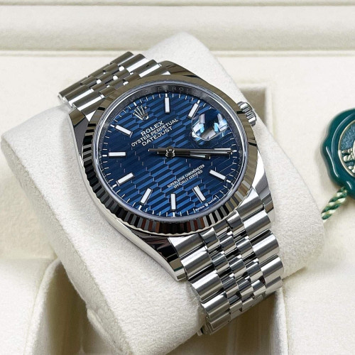 ¡Superlativewatches.es tiene el reloj Rolex ideal para ti! Experimenta la elegancia y la artesanía de un reloj diseñado con atemporalidad al comprar ahora tu reloj de la marca Rolex.

https://www.superlativewatches.es/relojes/comprar-rolex/