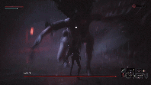 Bai Wuchang (Wuchang Fallen Feathers) getting bitten by beast