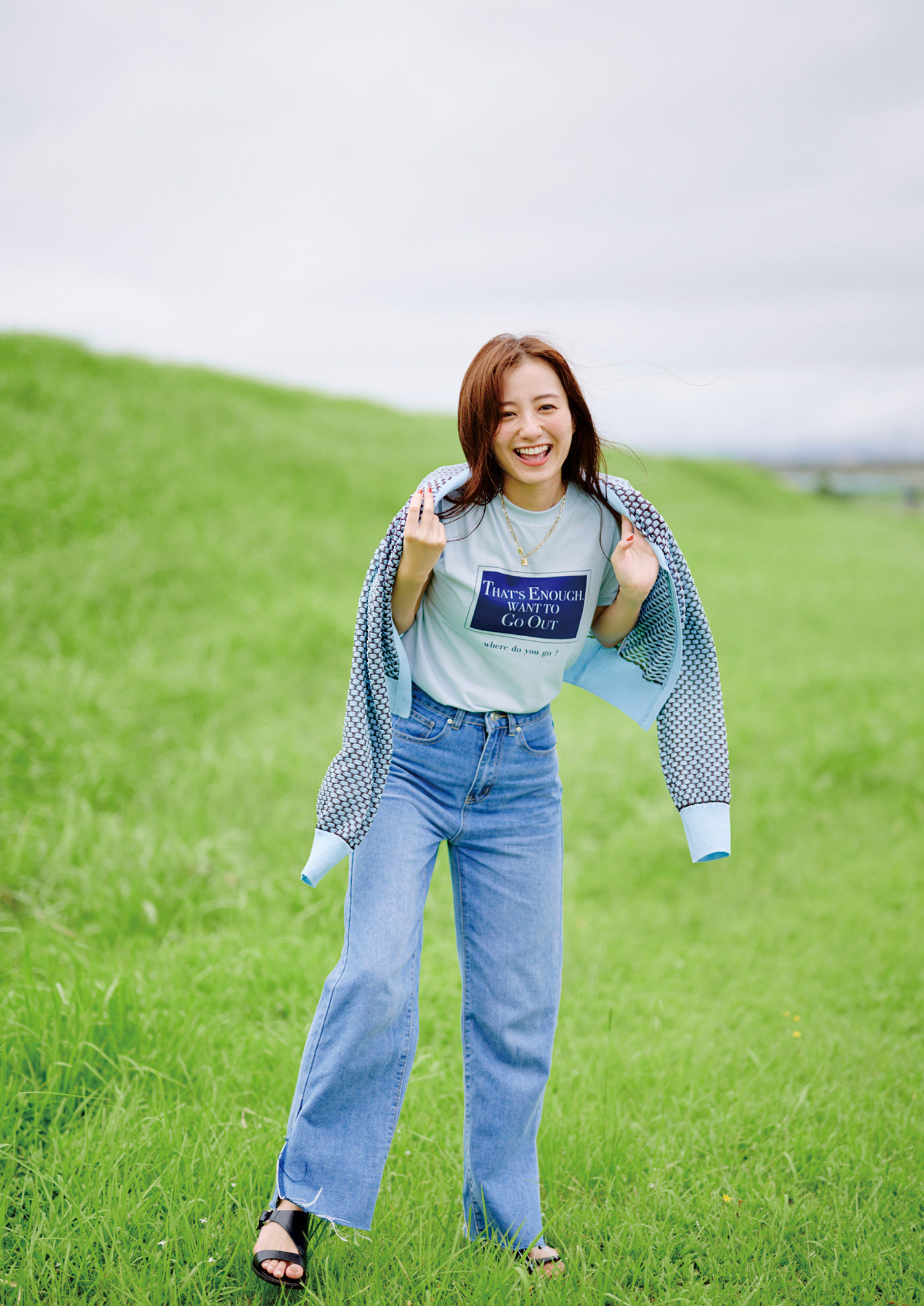 타카다 리호(高田里穂, たかだ りほ) - 주간 플레이보이 포토북 2022