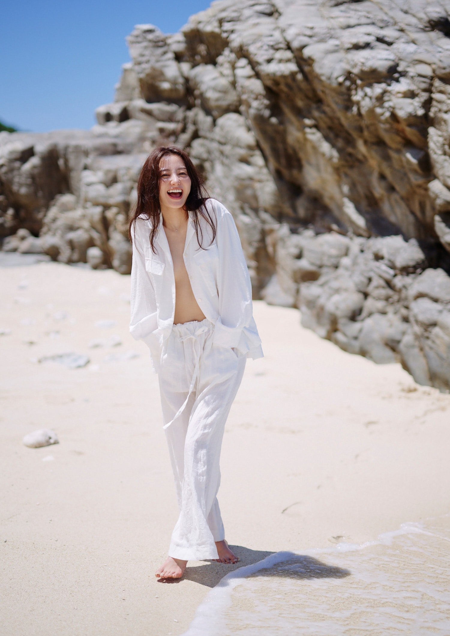 타카다 리호(高田里穂, たかだ りほ) - 주간 플레이보이 포토북 2022