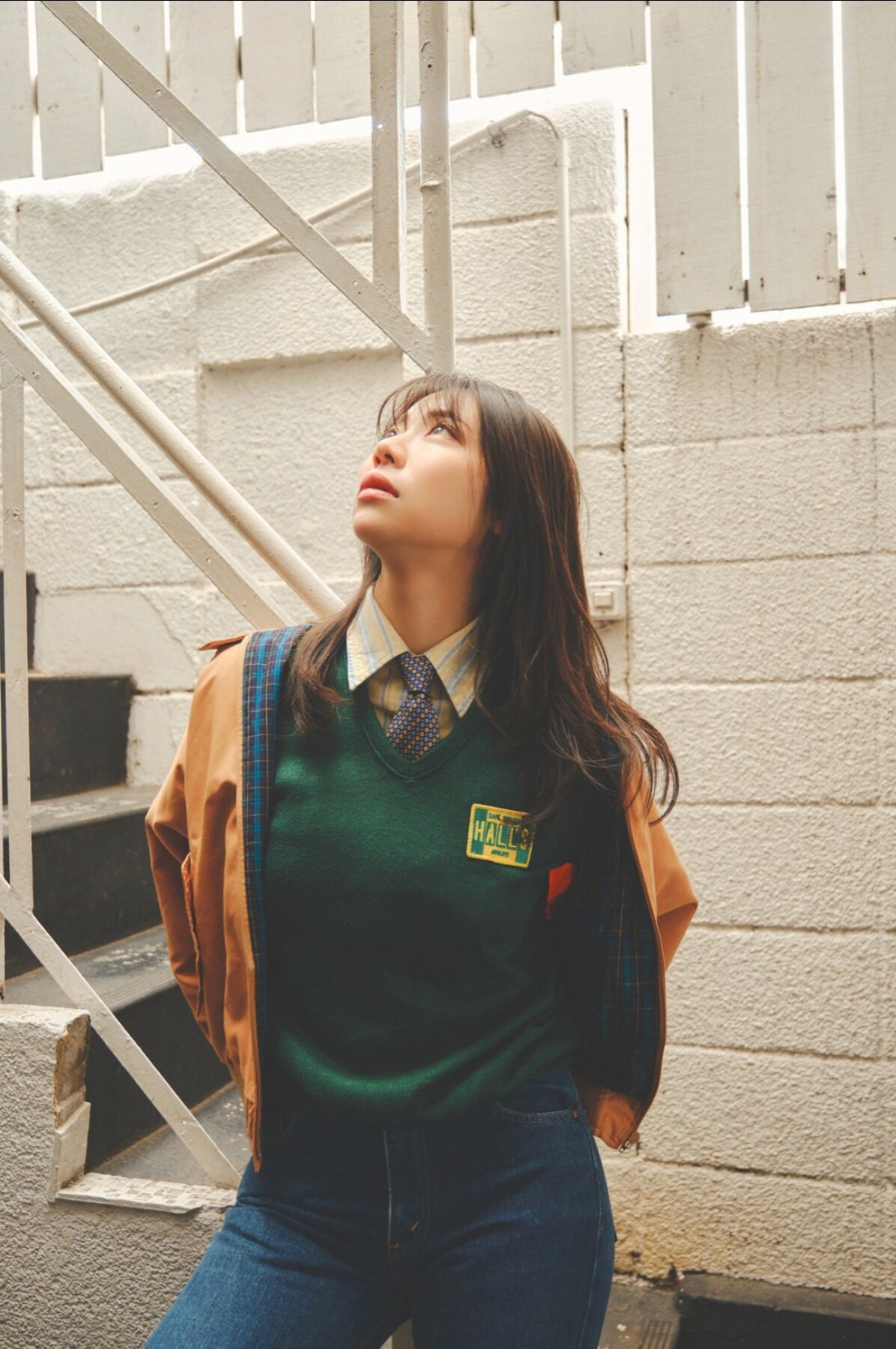 스즈키 후미나(鈴木ふみ奈, すずき ふみな) - 플래시 디지털 사진집 2024