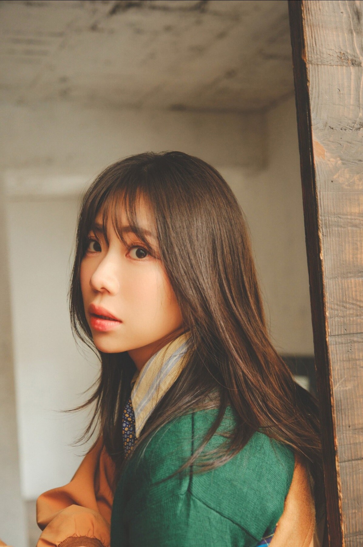 스즈키 후미나(鈴木ふみ奈, すずき ふみな) - 플래시 디지털 사진집 2024