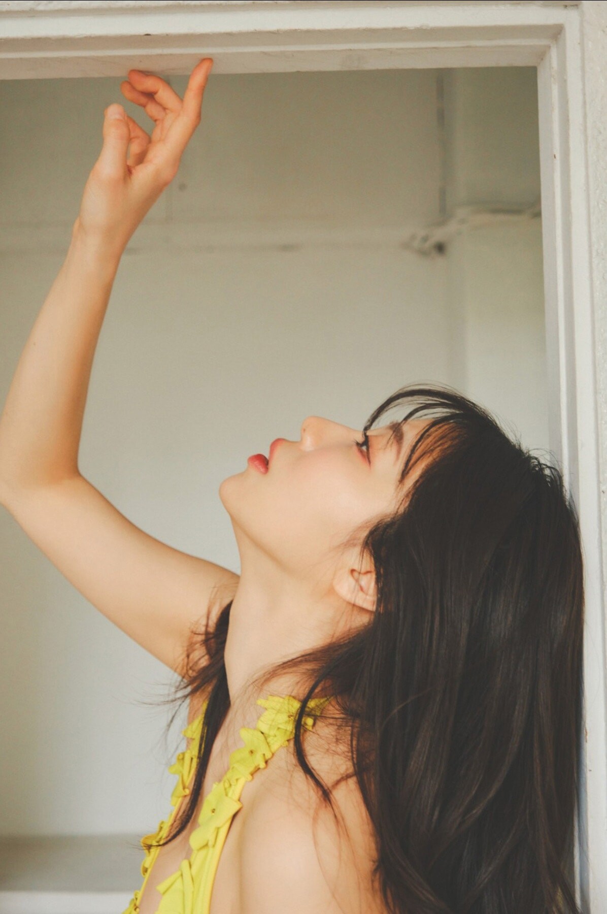 스즈키 후미나(鈴木ふみ奈, すずき ふみな) - 플래시 디지털 사진집 2024