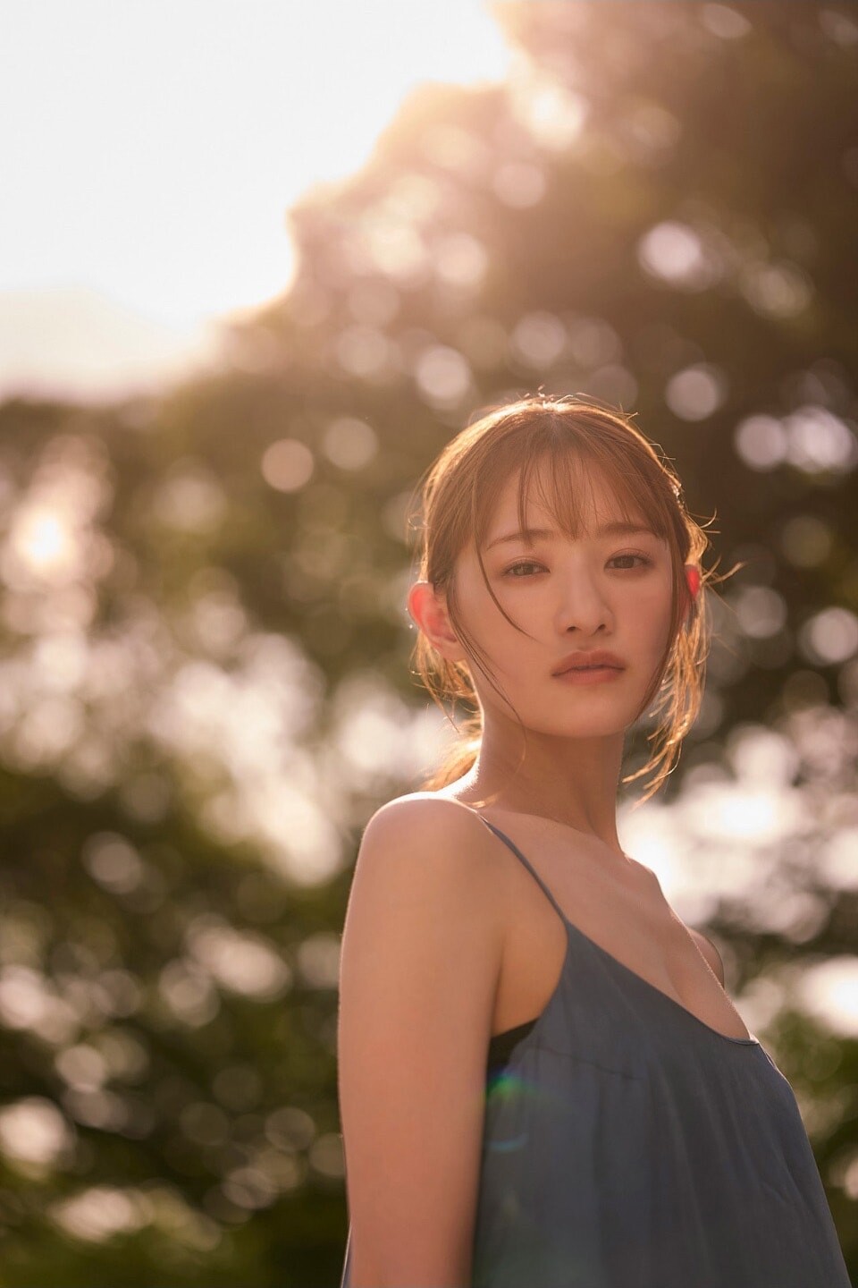 나카다 카나(中田花奈, なかだ かな) - 플래시 디지털 사진집 2025