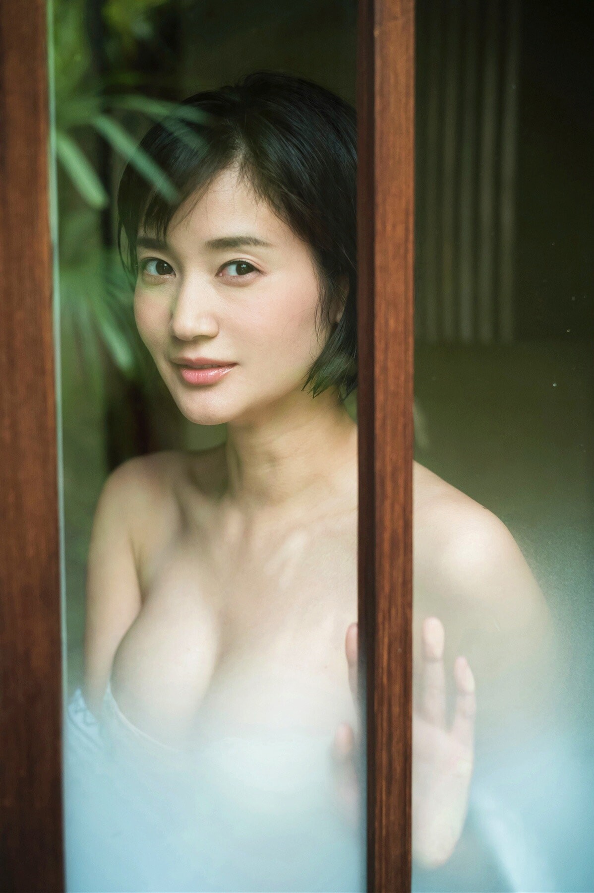 데구치 아리사(出口亜梨沙, でぐち ありさ) - 플래시 디지털 사진집 2018