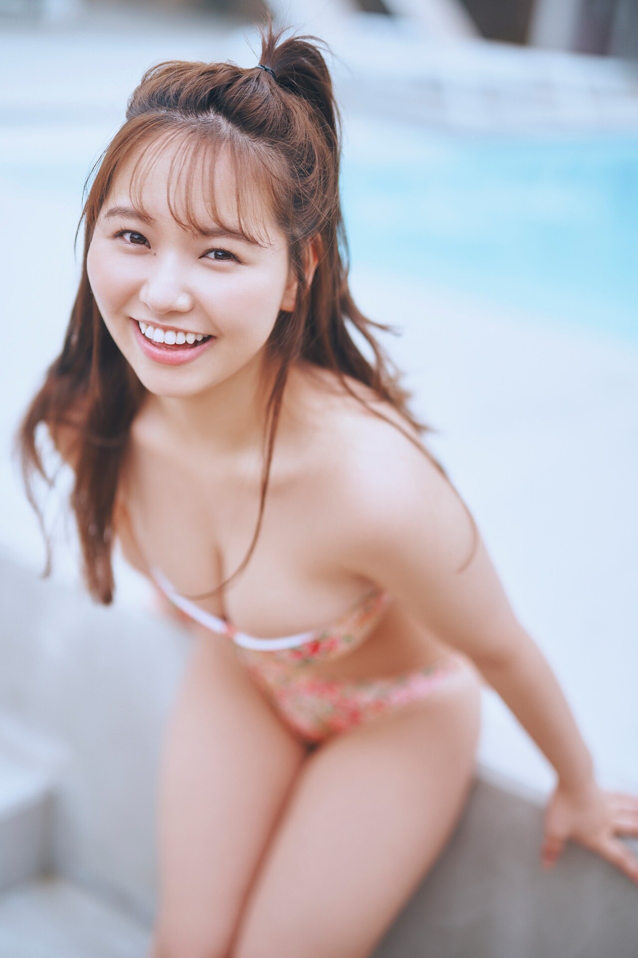 혼고 유즈하(本郷柚巴, ほんごう ゆずは) - 플래시 디지털 사진집 2024