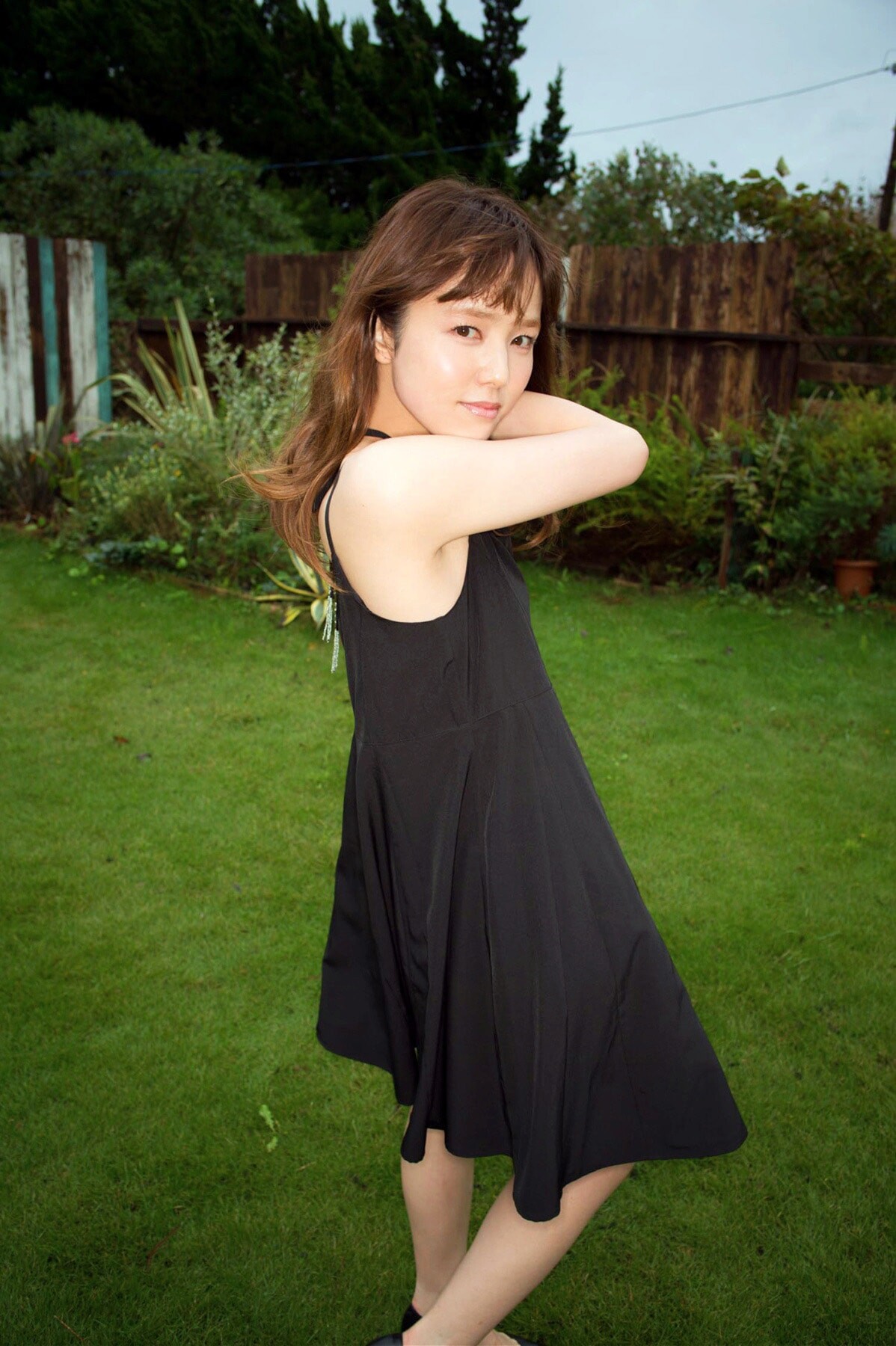 키쿠치 미카(菊地美香, きくち みか) - 플래시 디지털 사진집 2017