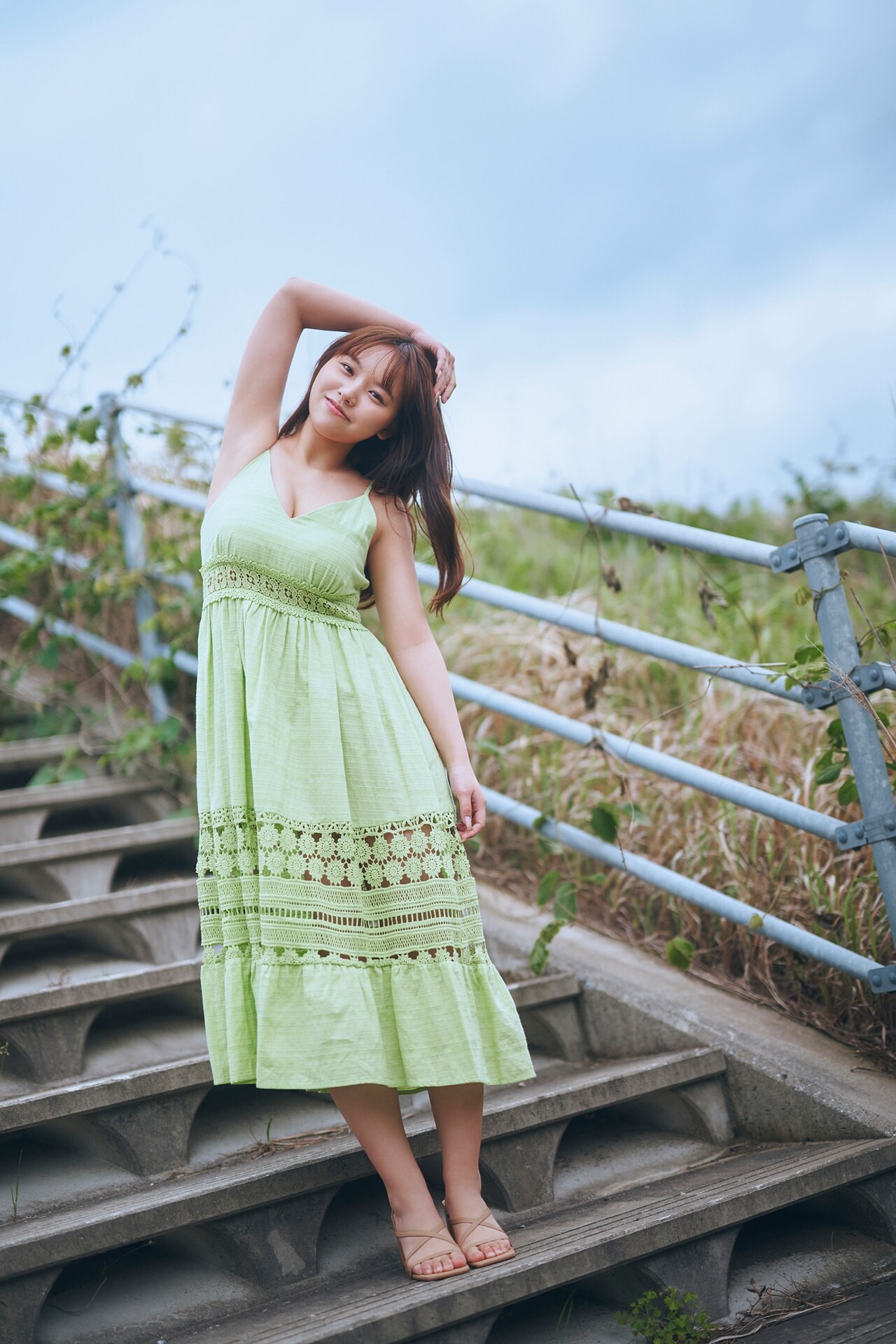 혼고 유즈하(本郷柚巴, ほんごう ゆずは) - 플래시 디지털 사진집 2024