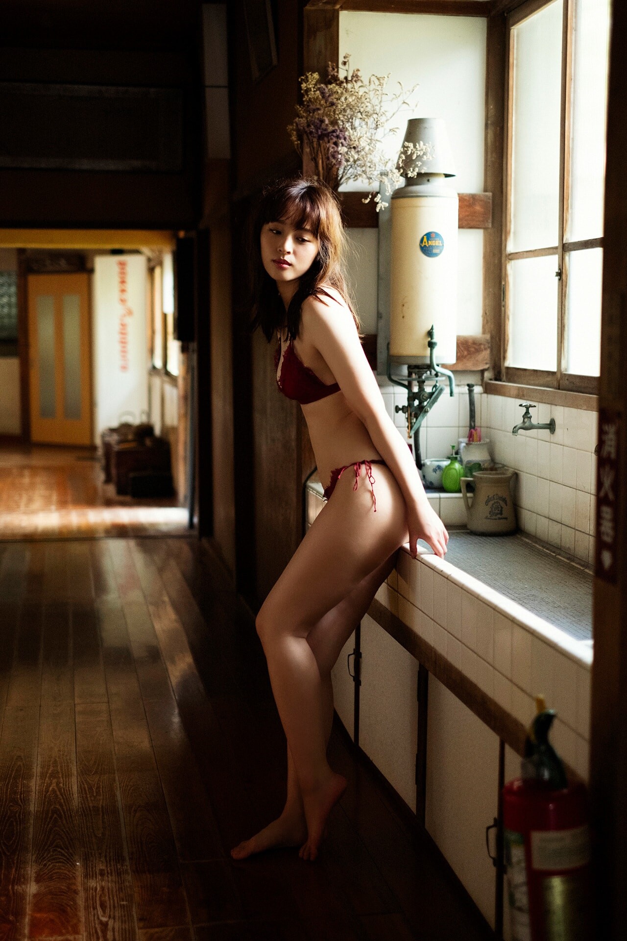 짐부 미사키(神部美咲, じんぶ みさき) - 플래시 디지털 사진집 2020