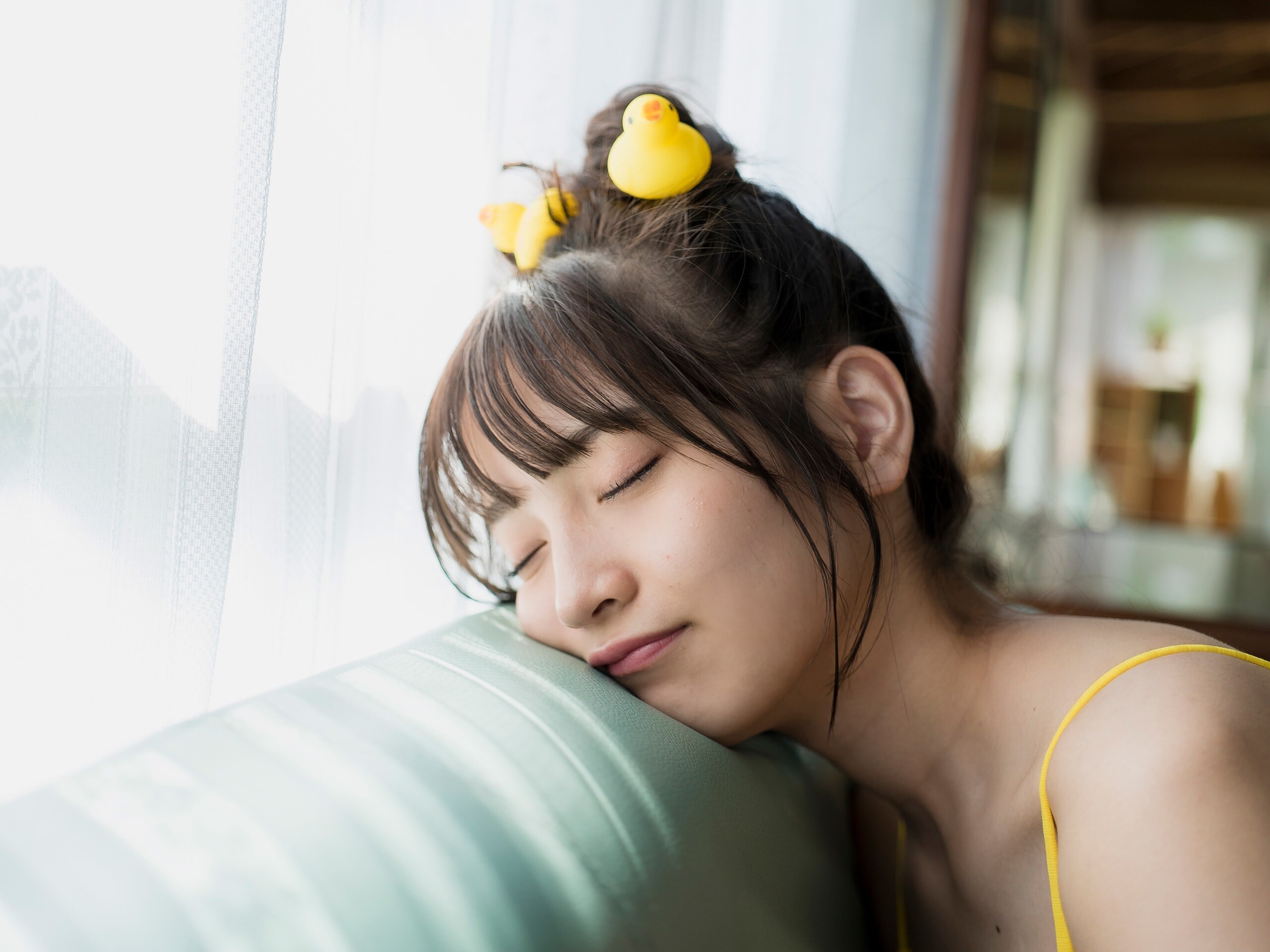 쿠로사키 나나코(黒嵜菜々子, くろさき ななこ) - 플래시 디지털 사진집 2021