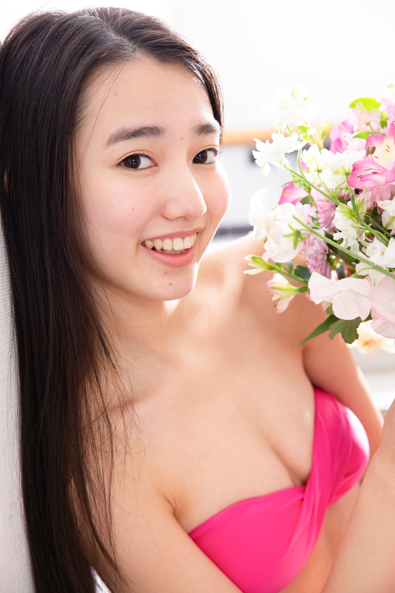 쿠로키 레나(黒木麗奈, くろき れな) - 플래시 디지털 사진집 2019