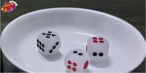 Sicbo được nhiều người đánh giá cao vì cách chơi và tỷ lệ thưởng lớn mà nó mang đến. Mặc dù vậy, nếu như không biết cách tính tài xỉu xí ngầu, hội viên sẽ không thể gia tăng khả năng chiến thắng của bản thân.

#rikvip #conggamerikvip #apprikvip #tairikvip #rikvipclaims #rikvipcasino #linkrikvip