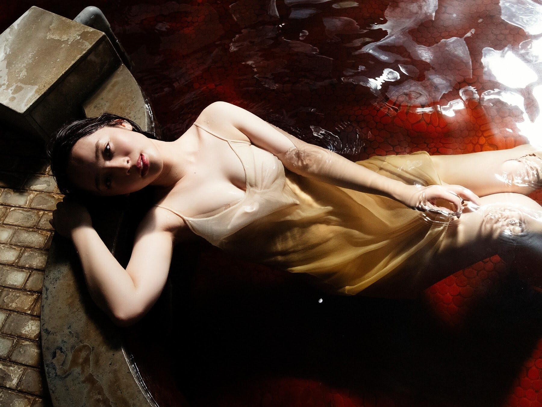 짐부 미사키(神部美咲, じんぶ みさき) - 플래시 디지털 사진집 2020