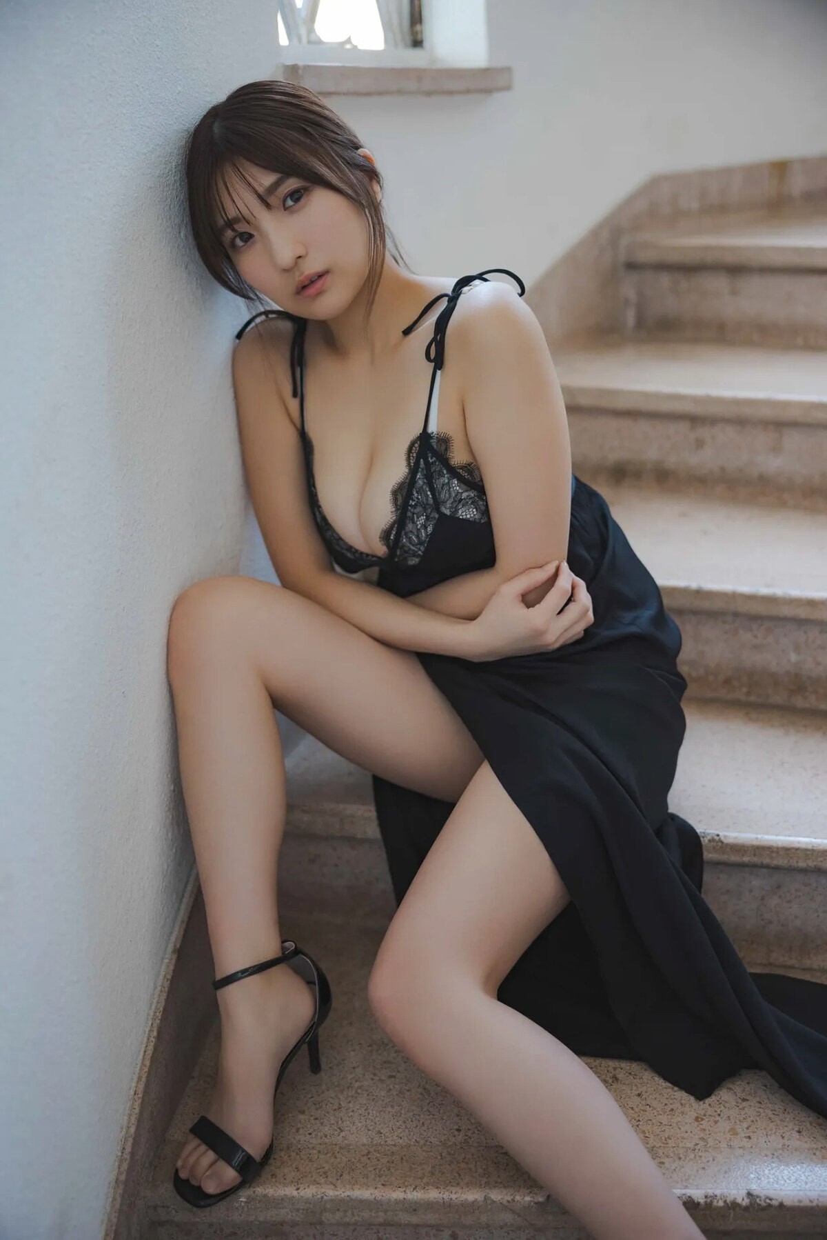 미타 유우키(三田悠貴, みた ゆうき) - 프라이데이 디지털 포토북 사진집 2023