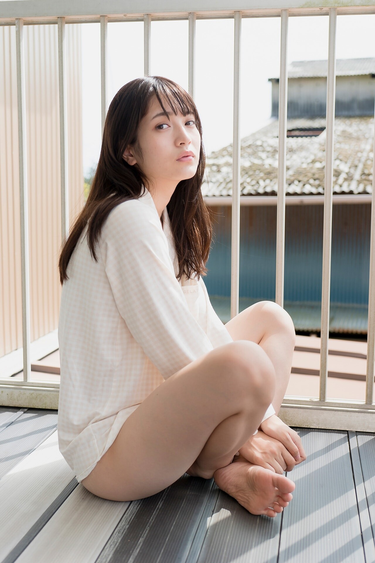 쿠로사키 나나코(黒嵜菜々子, くろさき ななこ) - 플래시 디지털 사진집 2021