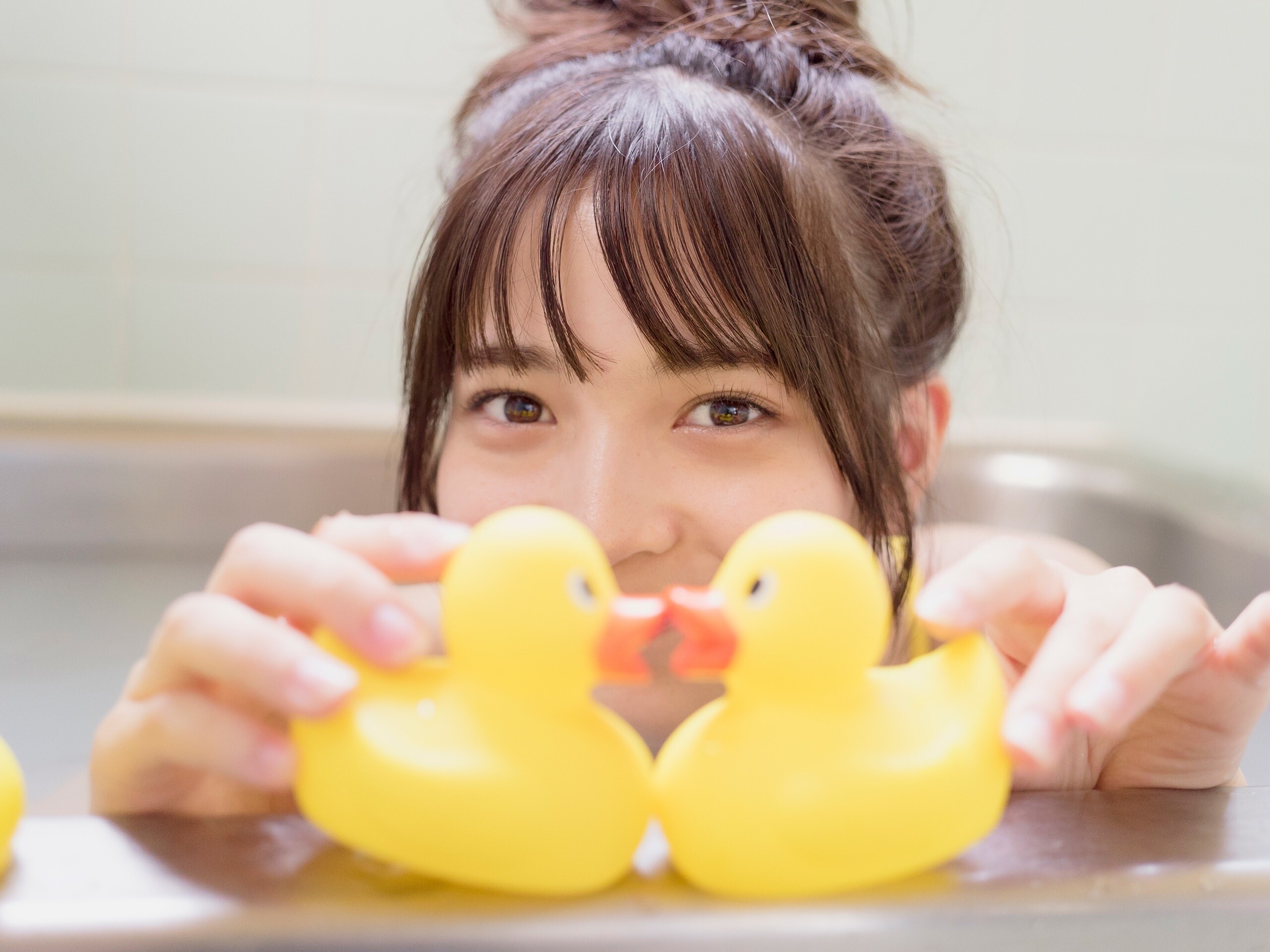 쿠로사키 나나코(黒嵜菜々子, くろさき ななこ) - 플래시 디지털 사진집 2021