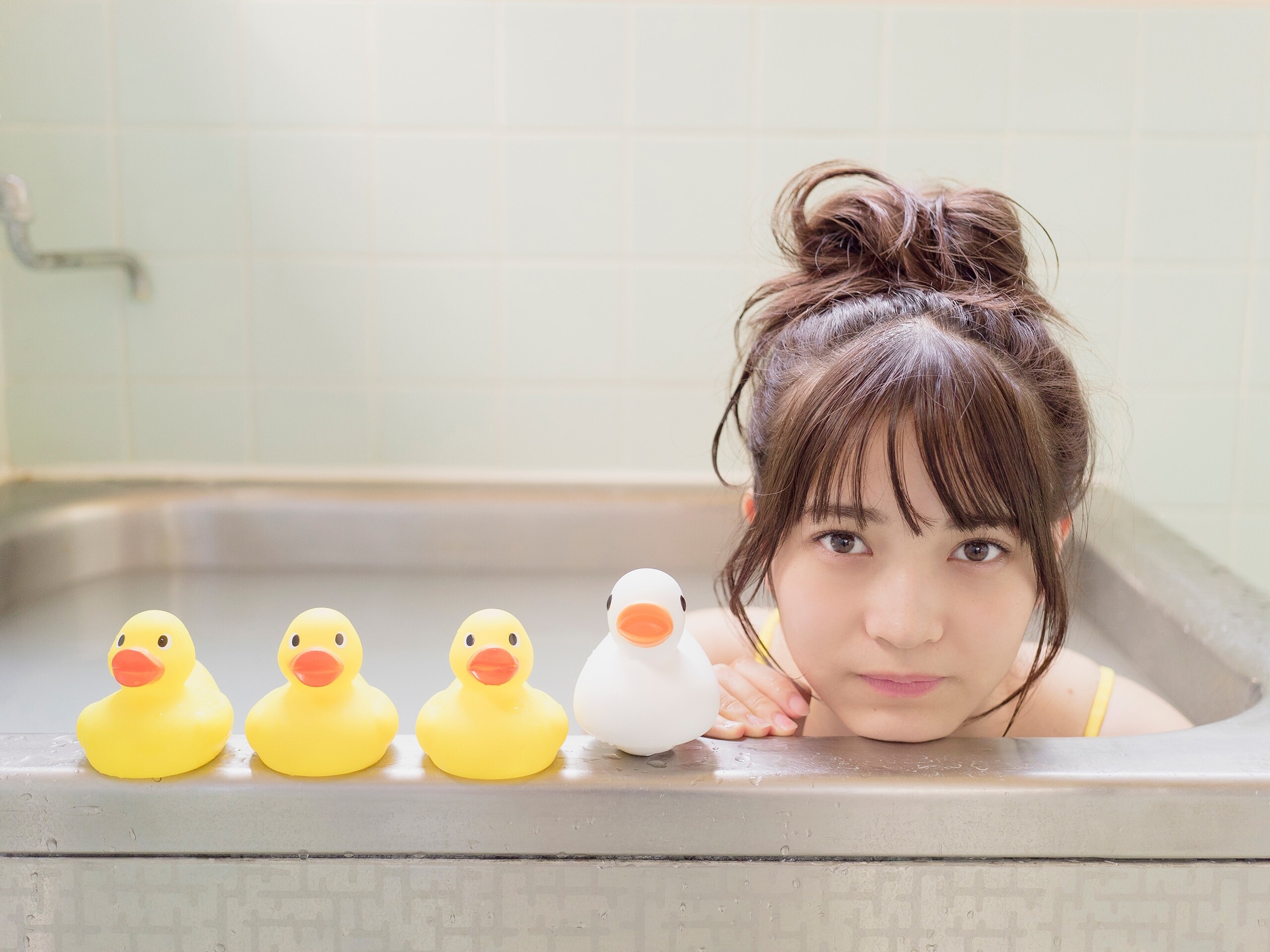 쿠로사키 나나코(黒嵜菜々子, くろさき ななこ) - 플래시 디지털 사진집 2021