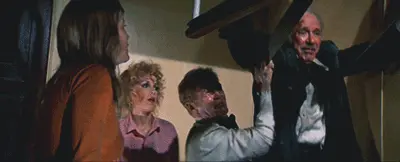 tumblr owf5vmzfMt1r1ult6o1 400