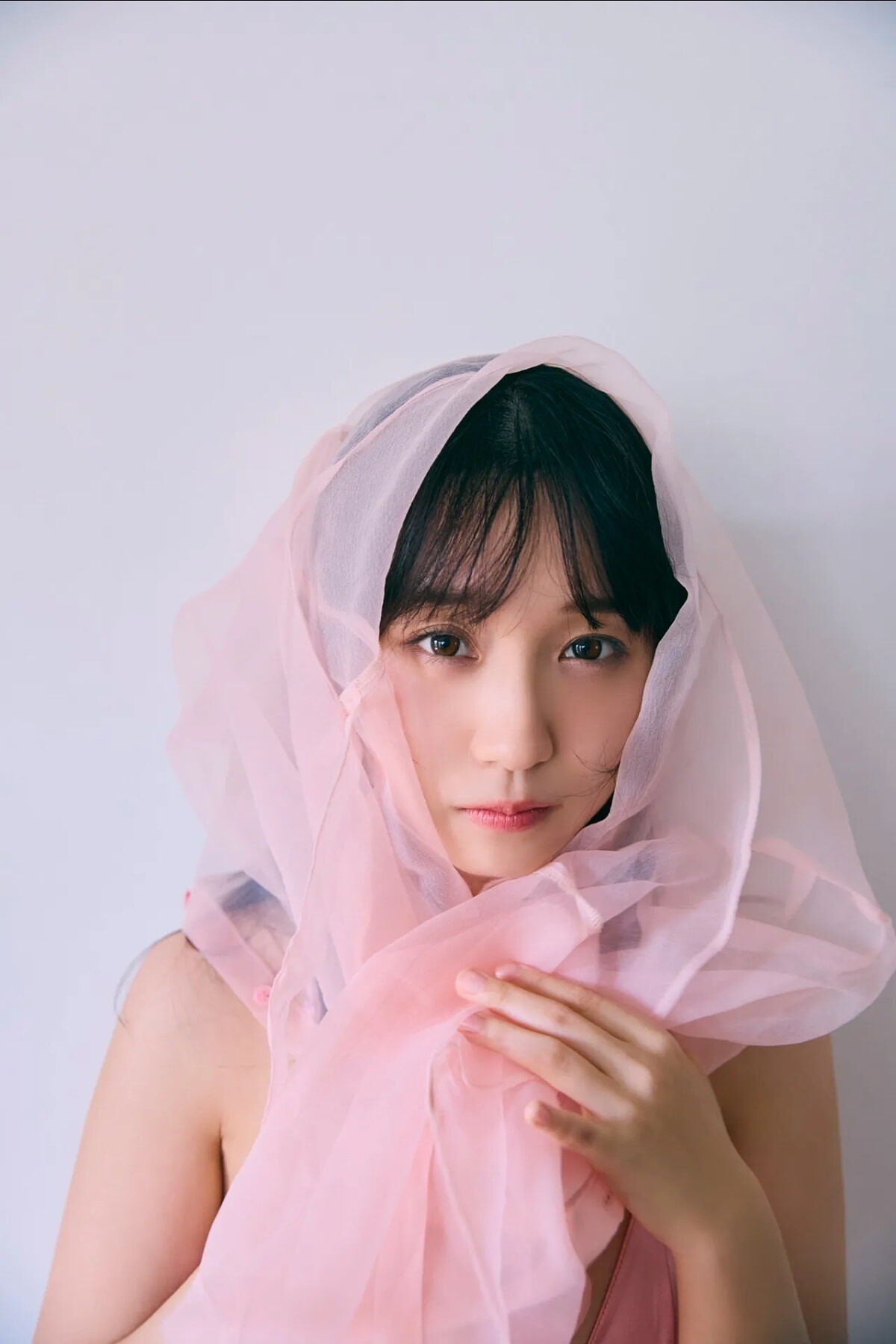 이오리 모에(伊織もえ, いおり もえ) - 프라이데이 디지털 포토북 사진집 2024