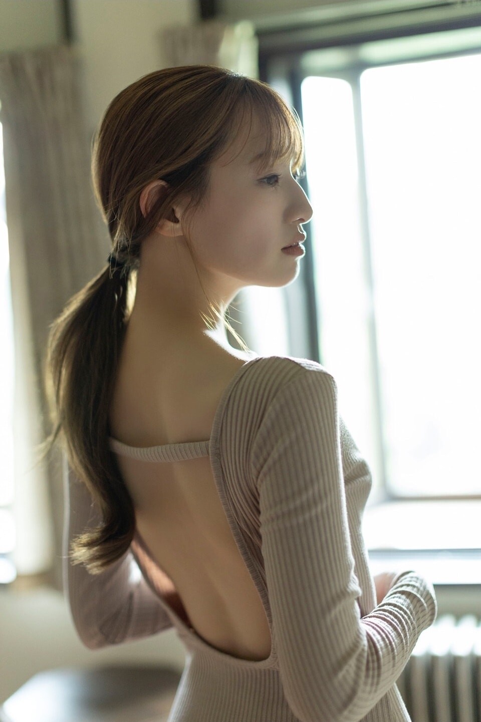 나카다 카나(中田花奈, なかだ かな) - 프라이데이 디지털 포토북 사진집 2025