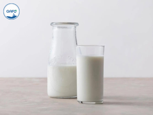 Sữa là thực phẩm dinh dưỡng được đông đảo đối tượng sử dụng, từ già đến trẻ, từ nam đến nữa... Sữa cũng có nhiều loại khác nhau như: sữa tươi, sữa bột, sữa ngũ cốc dinh dưỡng, sữa dê, sữa tự nhiên... Và sữa tự nhiên cũng là loại sữa hiện đang được ưa chuộng nhất không chỉ bởi nguồn gốc của nó mà còn có giá trị dinh dưỡng cao. Vậy sữa tự nhiên là gì và vì sao lại được ưu tiên sử dụng nhiều như vậy?
#gafovn #sữa_gafo #sữa_tự_nhiên_là_gì
https://gafovn.com/sua-tu-nhien-la-gi/